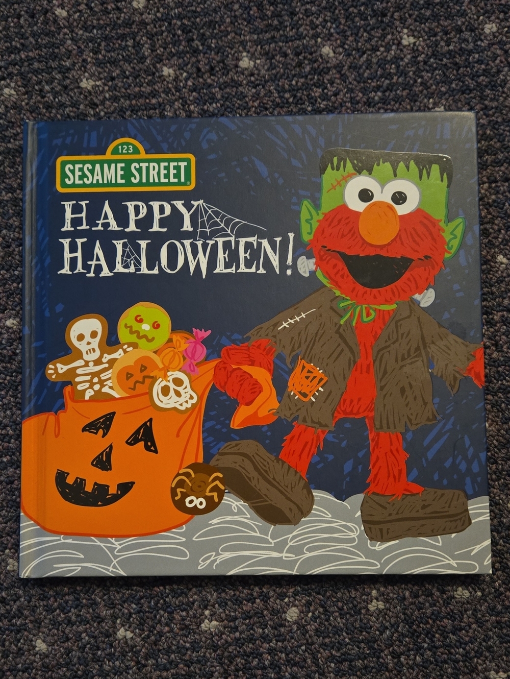 Sesame Street Happy Halloween Book Like New